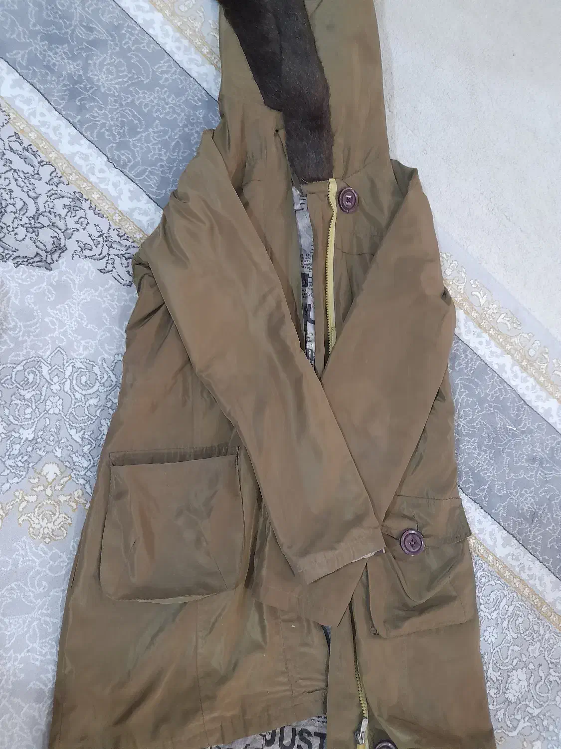 بارونی و مانتو و کت تک|لباس|کردکوی, |دیوار