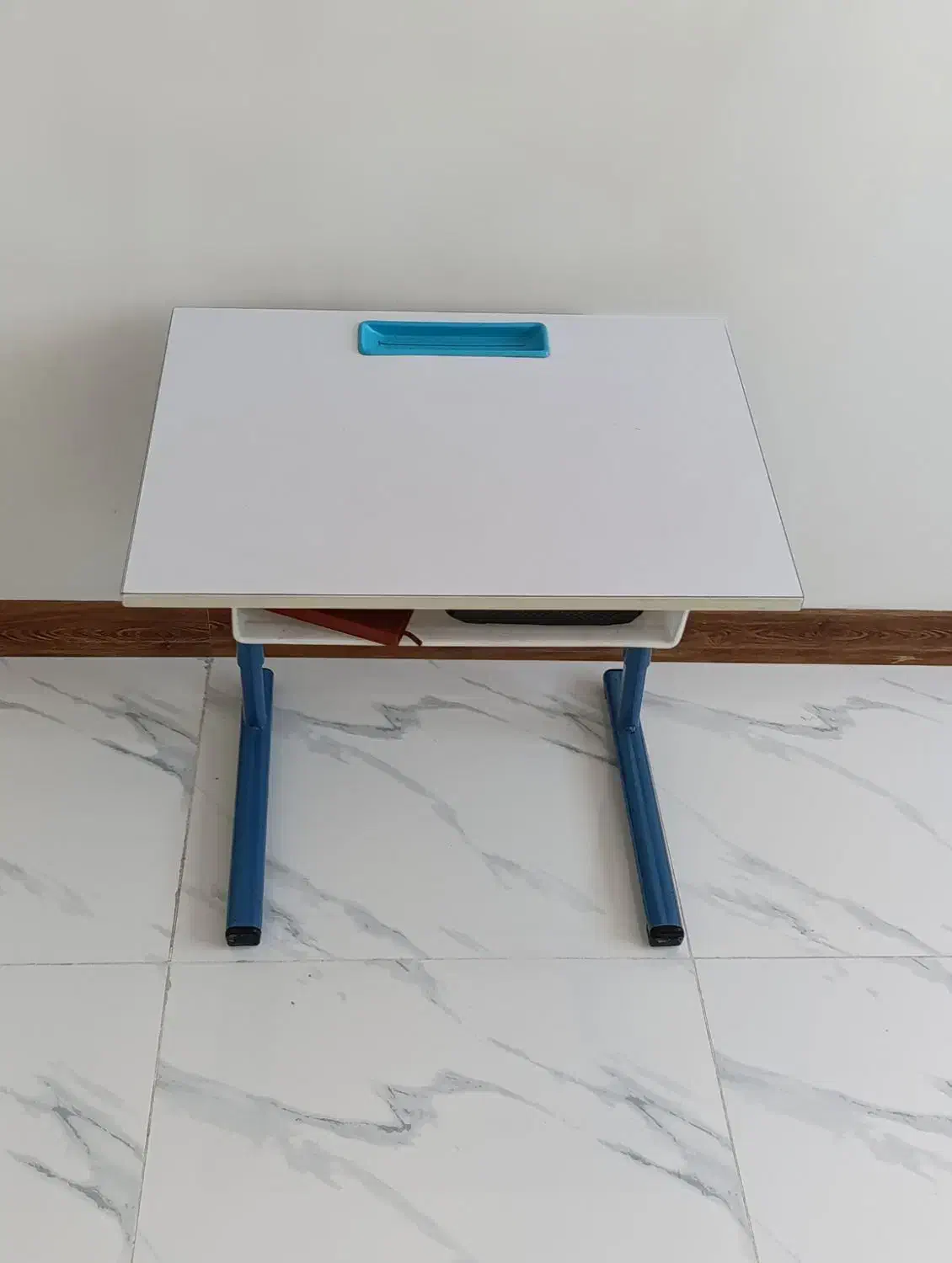 میز تحریر|میز تحریر و کامپیوتر|فردیس, قریشی|دیوار