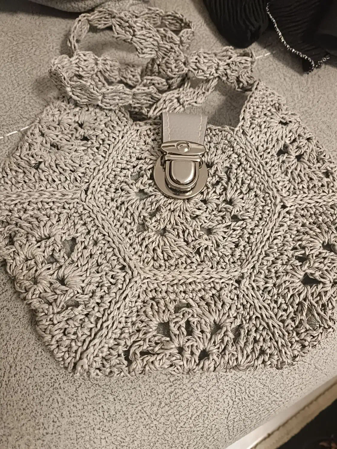 کیف|کیف، کفش، کمربند|چالوس, |دیوار