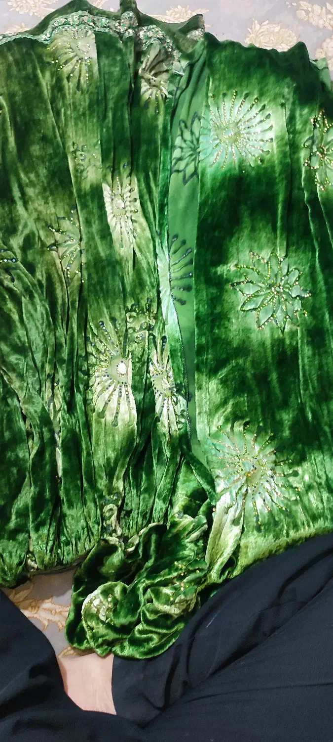 لباس|لباس|دهدشت, |دیوار