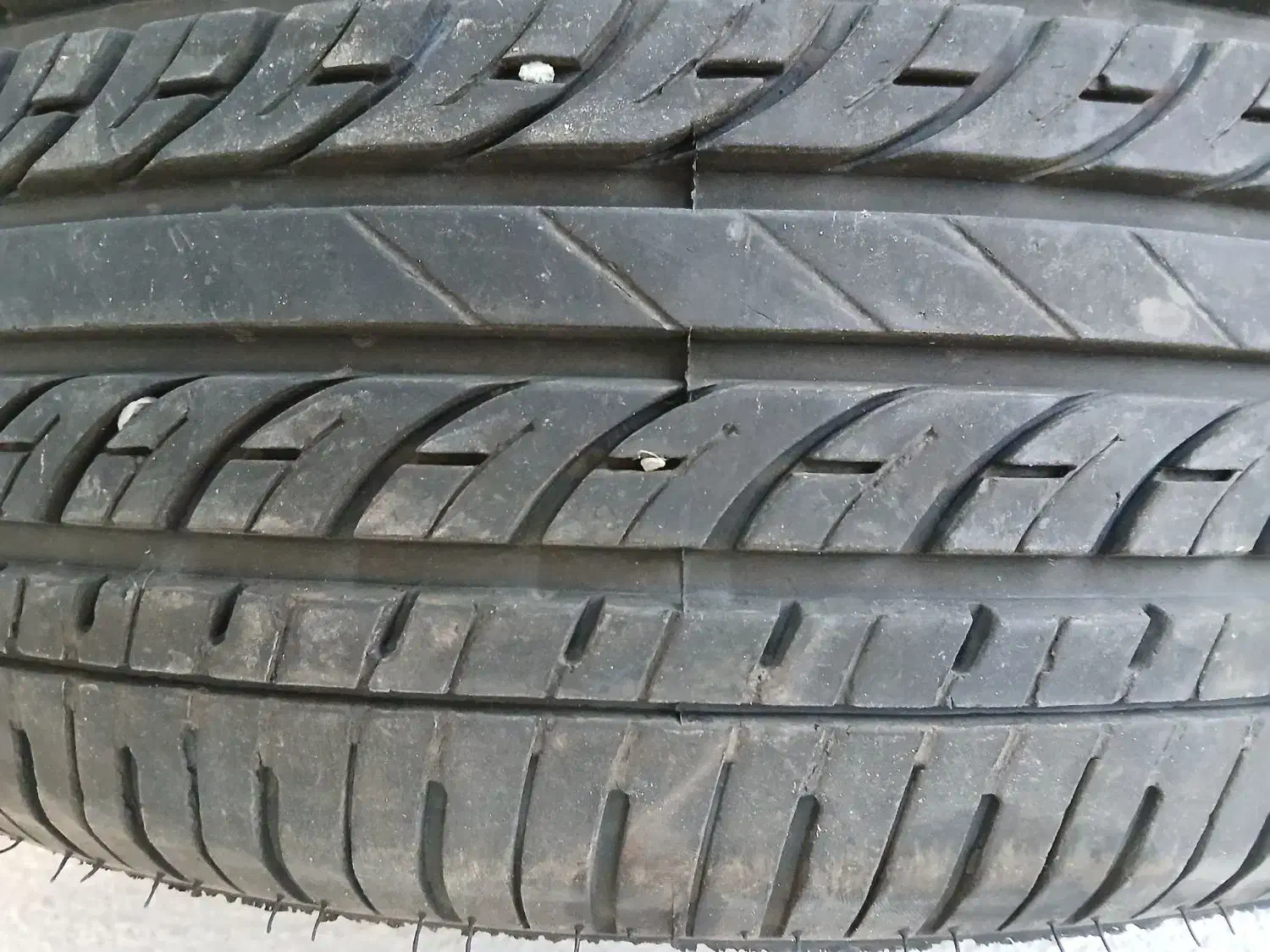 لاستیک  ۱۶ درحد نو|قطعات یدکی و لوازم جانبی|دیواندره, |دیوار