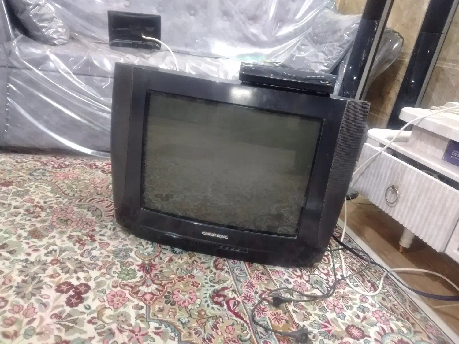 تلویزیون 21 اینج ودیجینال|تلویزیون و پروژکتور|کرمان, |دیوار