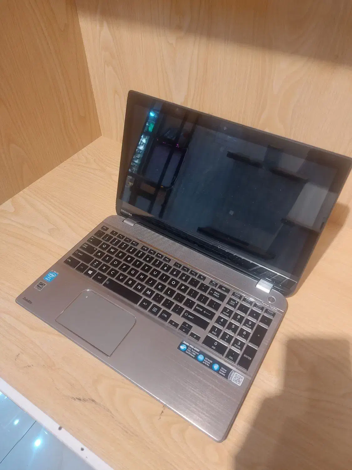 آفر دستگاه توشیبا لمسی|رایانه همراه|کرج, شهرک آسمان|دیوار