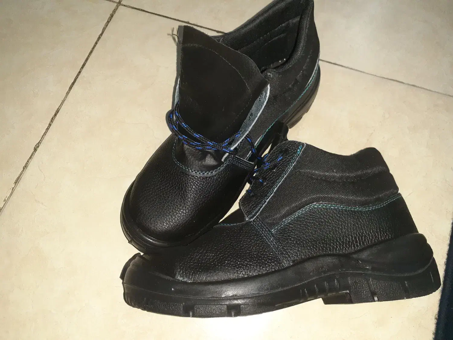 کفش ایمنی طبی سبک سایز ۴۴ آکبند|کیف، کفش، کمربند|اهواز, زیتون کارمندی|دیوار