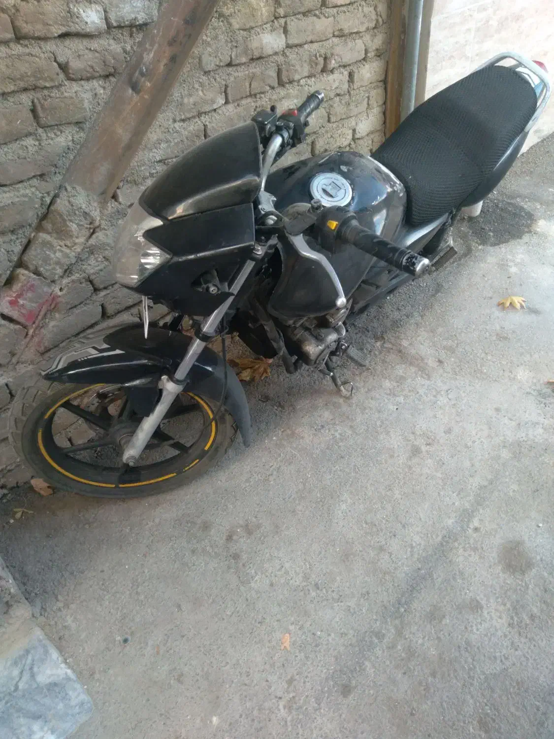 چراغ جلو موتور آپاچی ۱۵۰ مدل ۸۷فقط ۲۸ میلیون|قطعات یدکی و لوازم جانبی|بروجرد, |دیوار