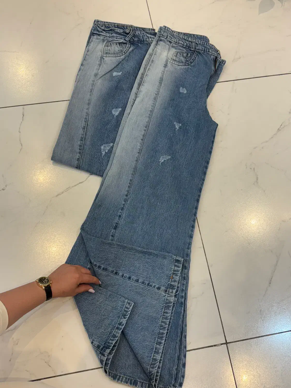 فروش عمده جین و شومیز زیر قیمت فاکتور|لباس|اصفهان, ملک‌شهر|دیوار