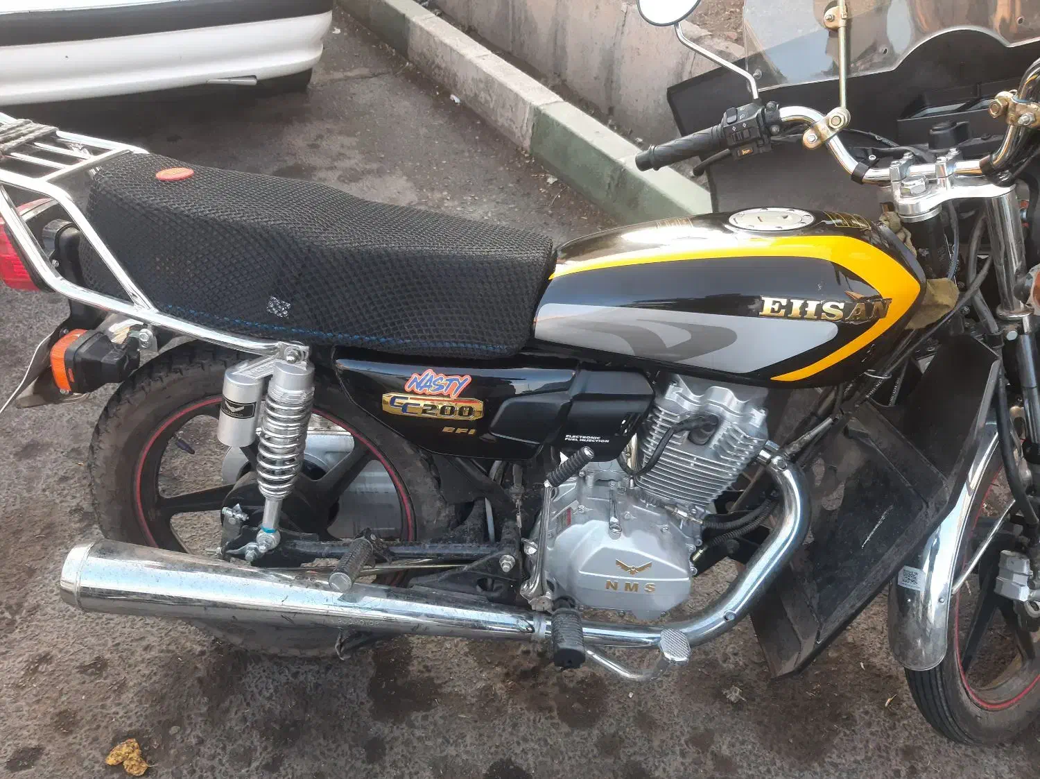 موتور احسان 200|موتورسیکلت|پرند, فاز ۶|دیوار