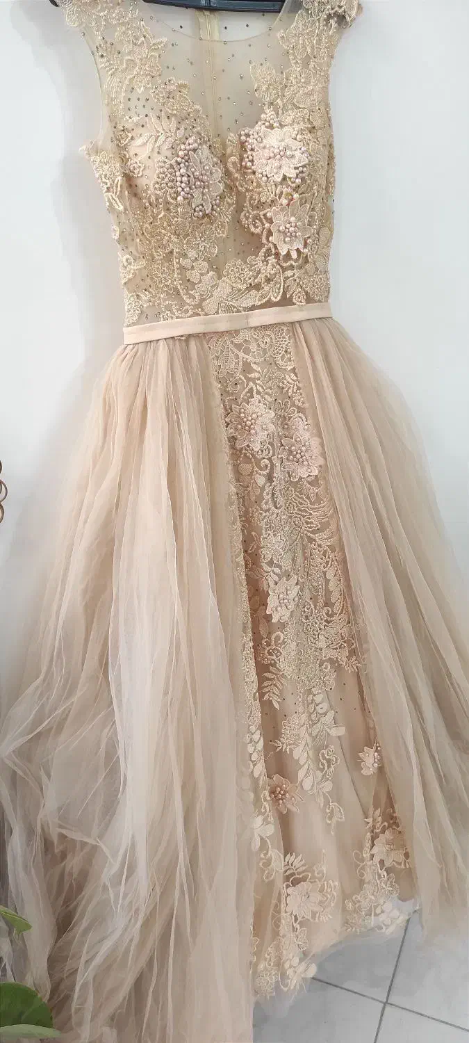 لباس مجلسی|لباس|اراک, |دیوار