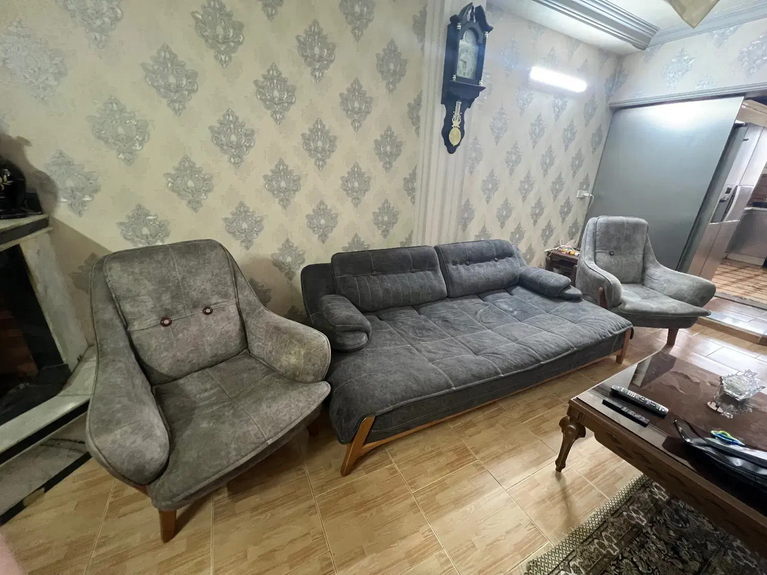 مبل تختخواب شو|مبلمان خانگی و میز عسلی|گرگان, |دیوار