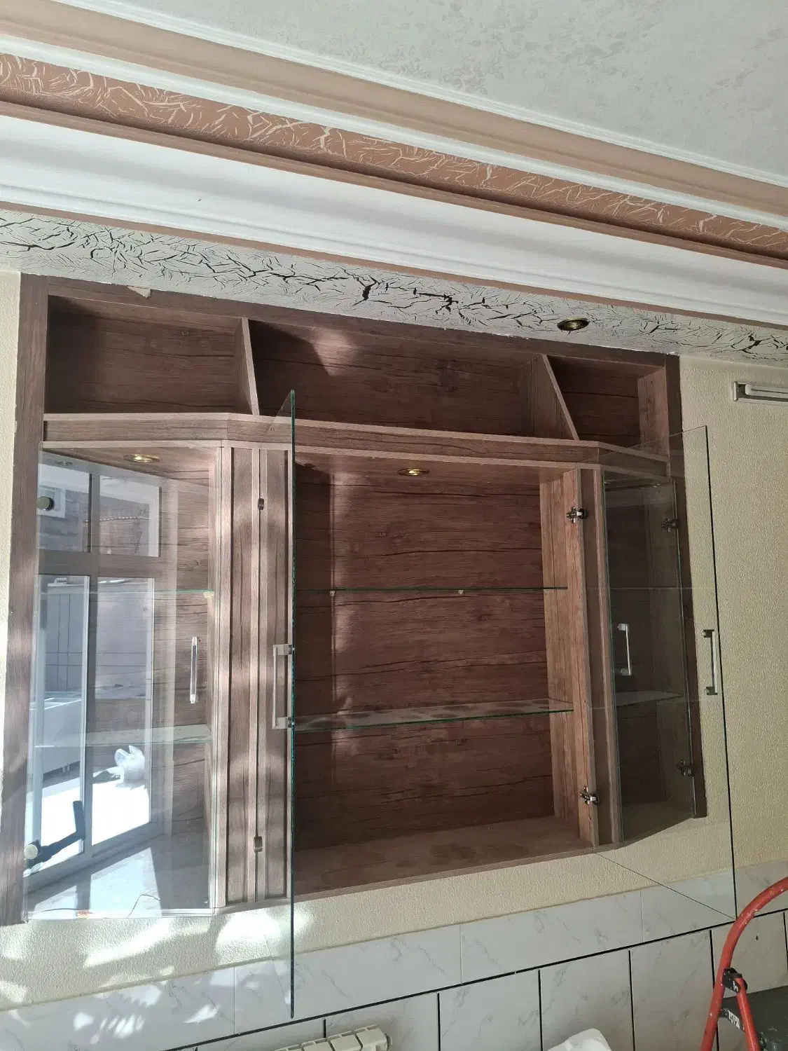 ویترین درحد نو|بوفه، ویترین، کنسول|شاهین‌شهر, گزبرخوار|دیوار