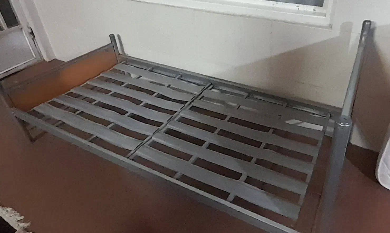 لوازم خانه|تخت و صندلی بچه|یزد, |دیوار