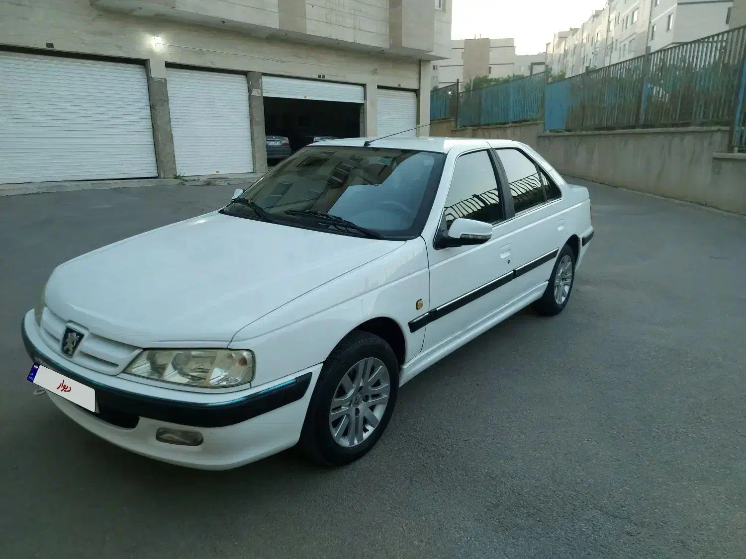 پارس ۱۴۰۰ سال سفارشی|خودرو سواری و وانت|مشهد, نیروی هوایی|دیوار