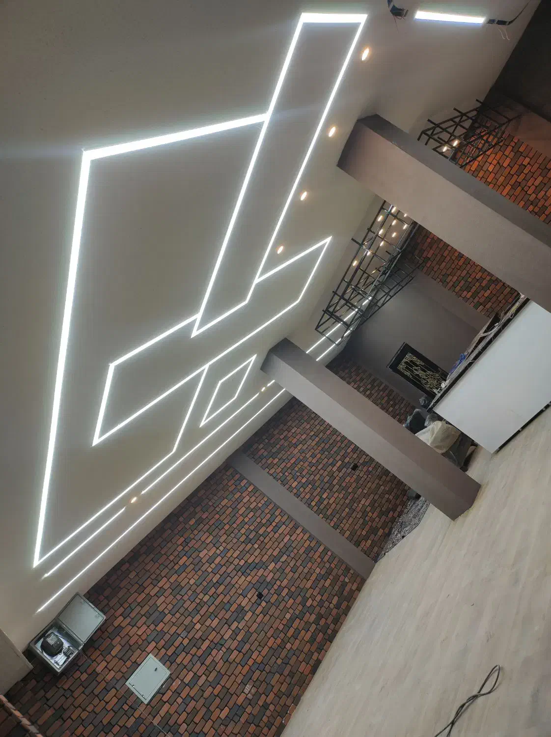 تولیدی انواع لاین نوری الکتریکی نادری|لامپ و چراغ|لردگان, |دیوار