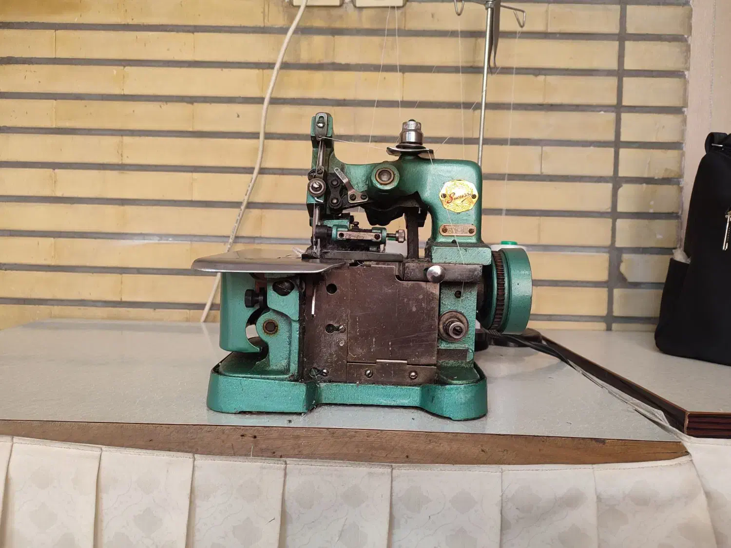 چرخ  سردوز|چرخ خیاطی و ریسندگی|قم, زاویه|دیوار