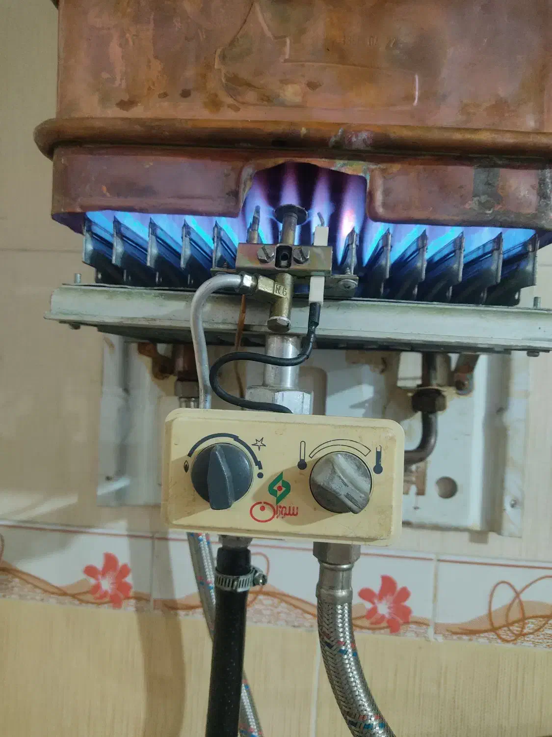 آبگرمکن دیواری|آبگرمکن، پکیج، شوفاژ|رحیمآباد, |دیوار