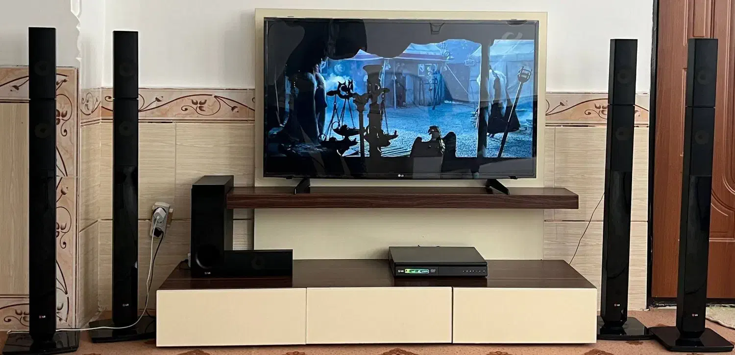 سینما خانواده LG و میز تلویزیون|سیستم صوتی خانگی|زنجان, |دیوار