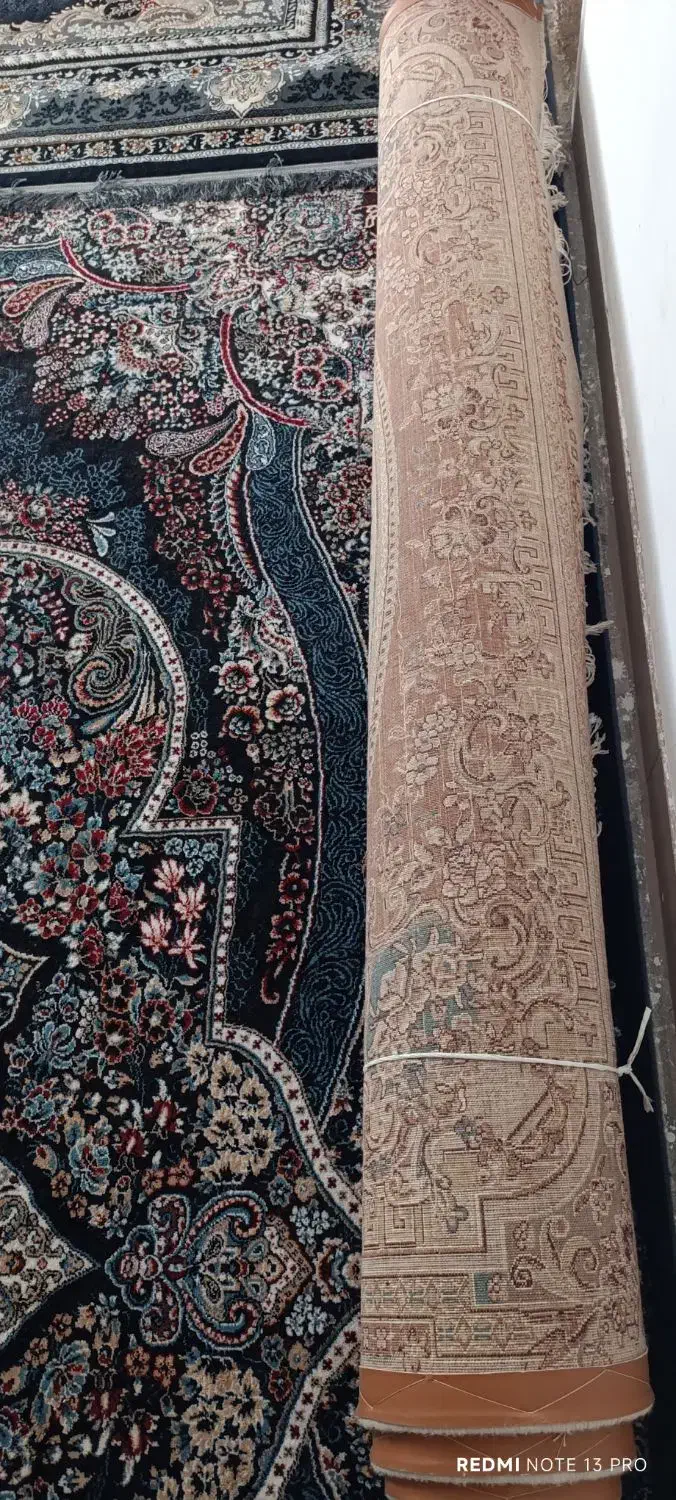 قالی ماشینی|فرش|شیراز, گل سرخ|دیوار