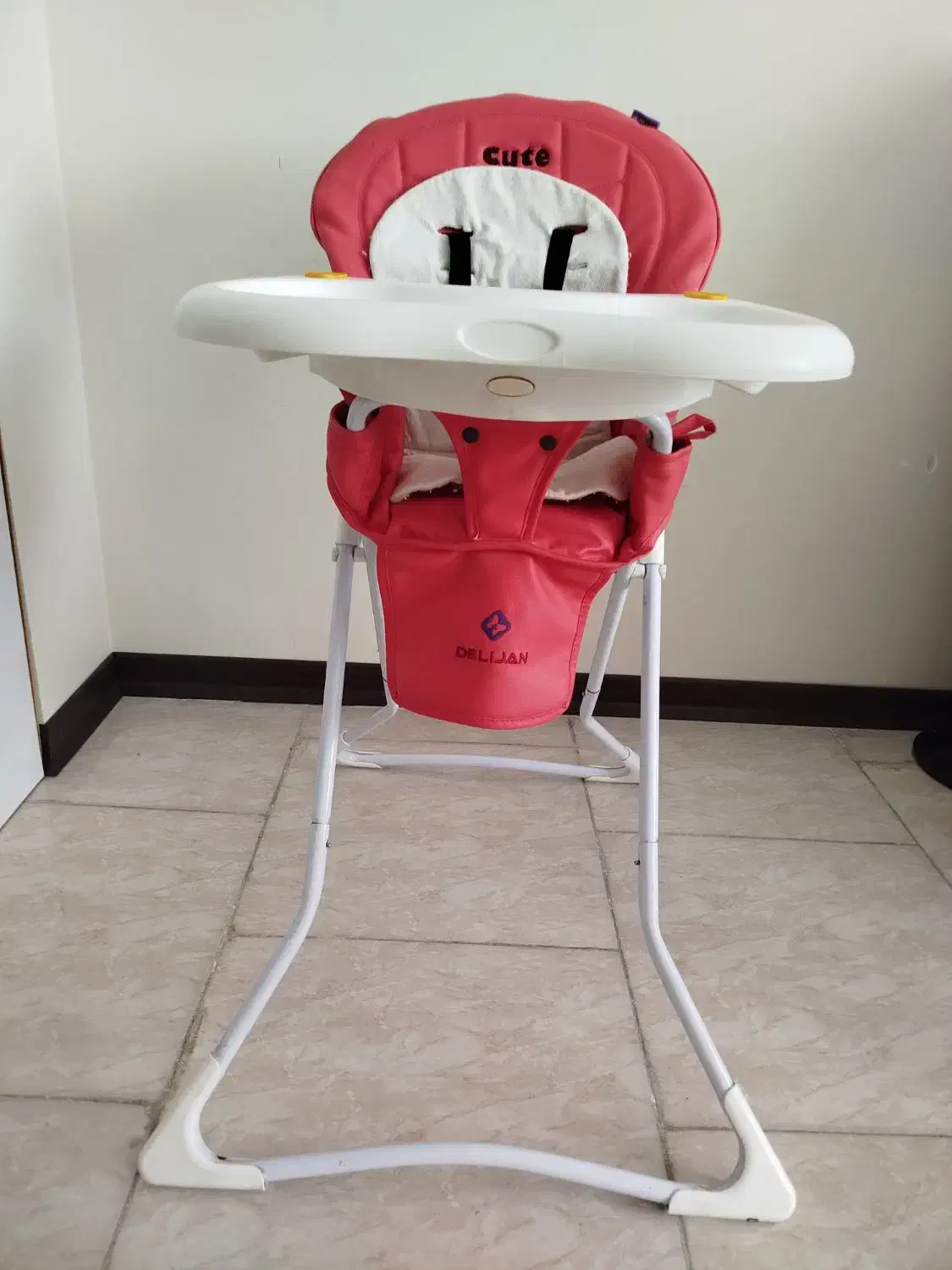 صندلی غذای کودک دلیجان تاشو|تخت و صندلی بچه|پردیس, فاز ۸|دیوار