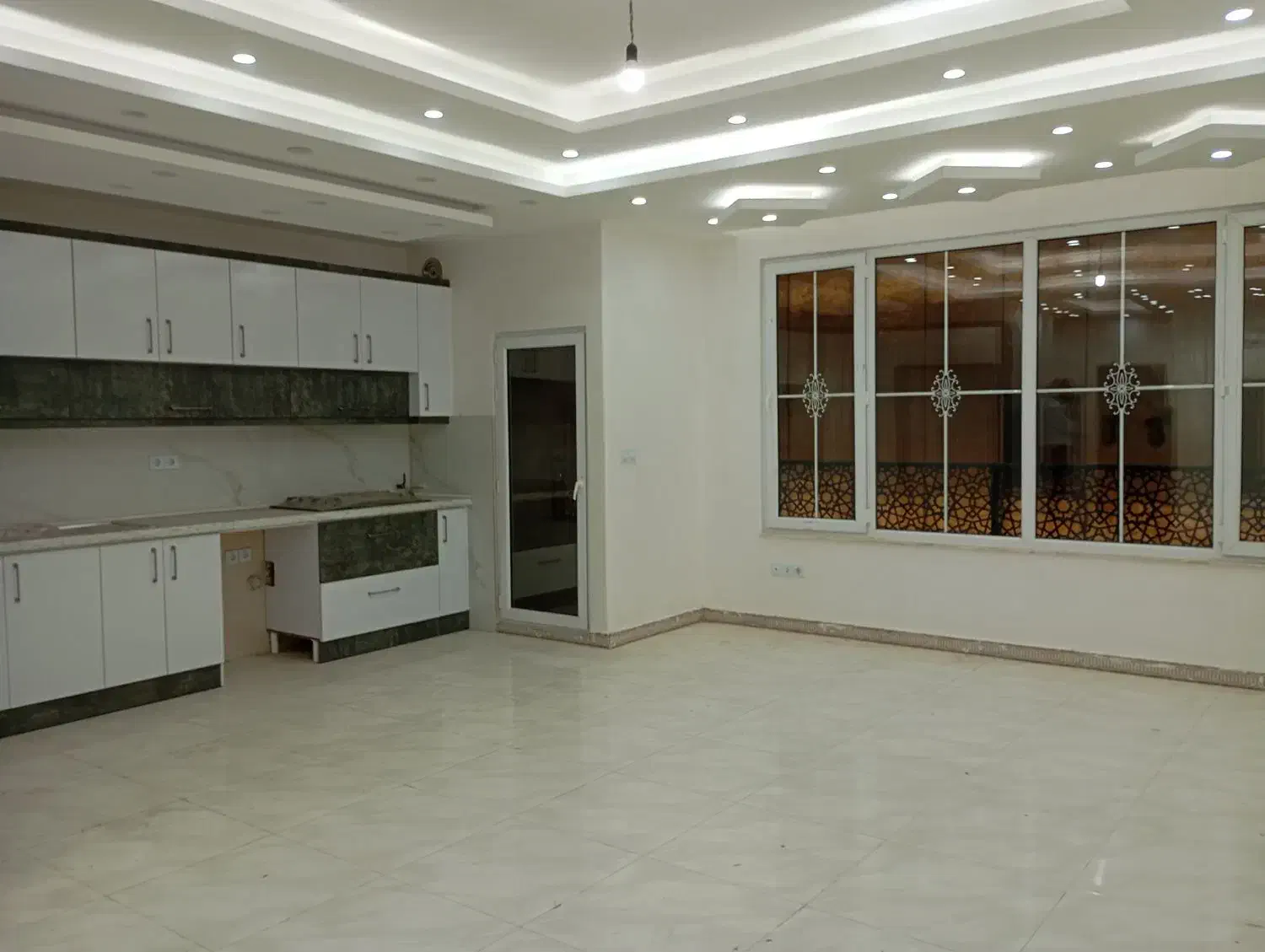 95 متری/صفر کلید نخورده/شهدا/متحدین|اجارهٔ آپارتمان|رشت, پاستوریزه|دیوار