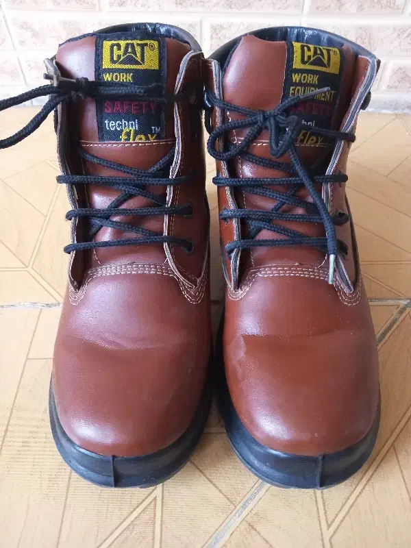 پوتین مردانه|کیف، کفش، کمربند|الوند, |دیوار