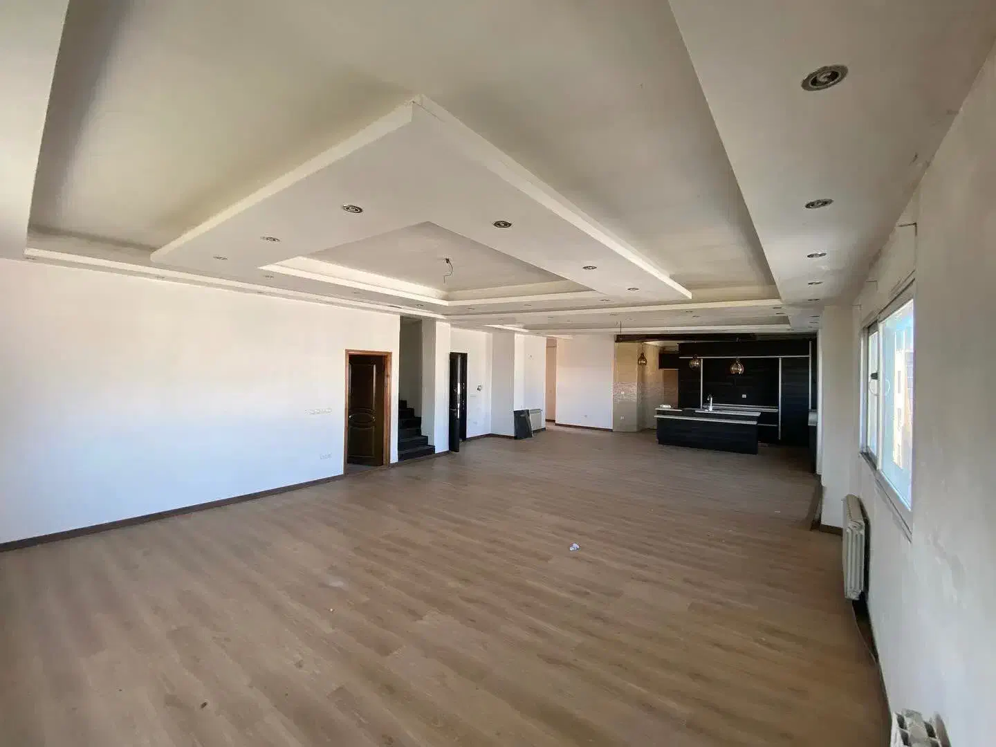 ۲۰۰ متر آپارتمان خیابان تهران|فروش آپارتمان|قائمشهر, |دیوار