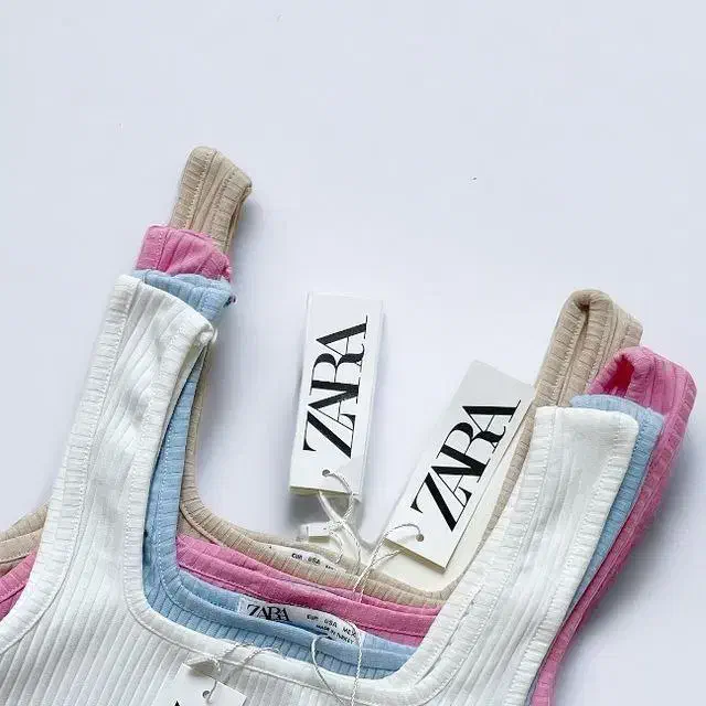 کراپ|لباس|سبزوار, میدان بار|دیوار