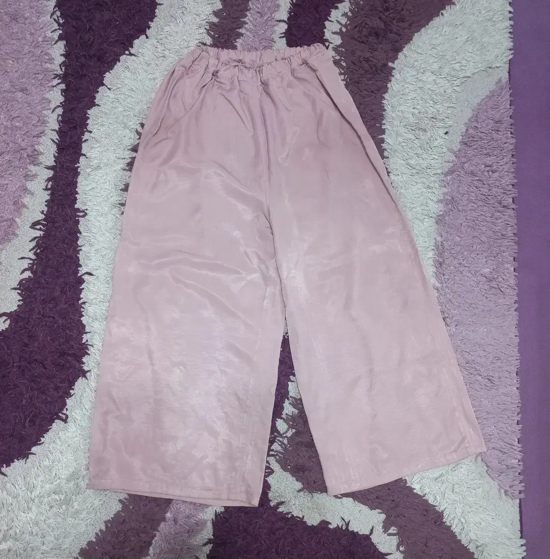 تعدای لباس وشلوارتمیز|لباس|کرمانشاه, |دیوار