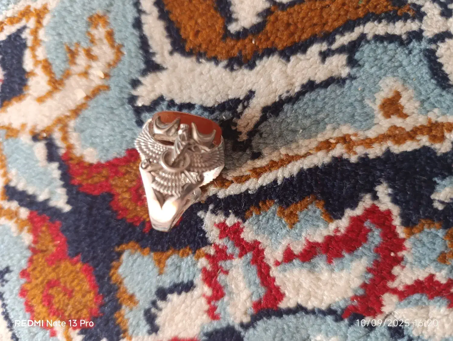 کوروش کبیر عقیق یمنی|جواهرات|شیراز, محراب|دیوار