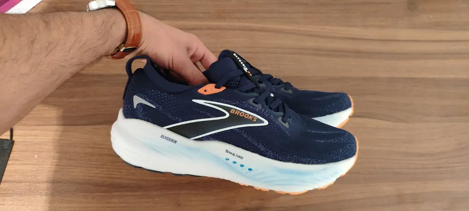 کتونی بروکس سایز 42|کیف، کفش، کمربند|خرم‌آباد, |دیوار