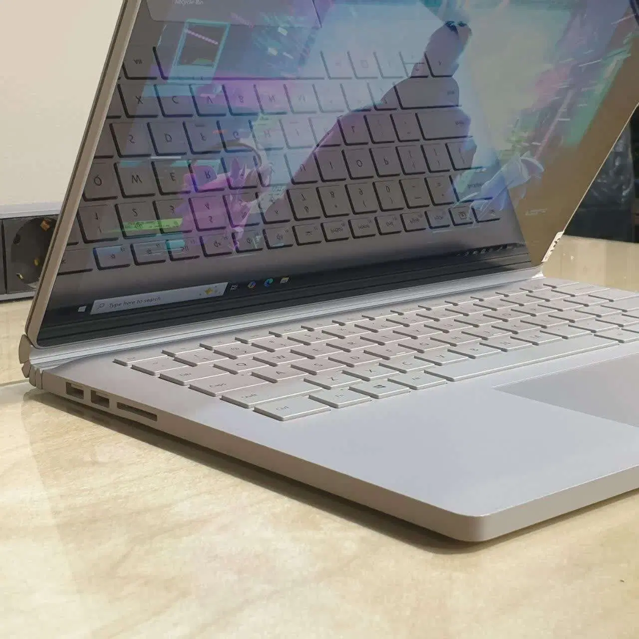 لپ تاپ قسطی Surface Book 2، i7 GTX 1050 4K Touch|رایانه همراه|قم, صفائیه|دیوار