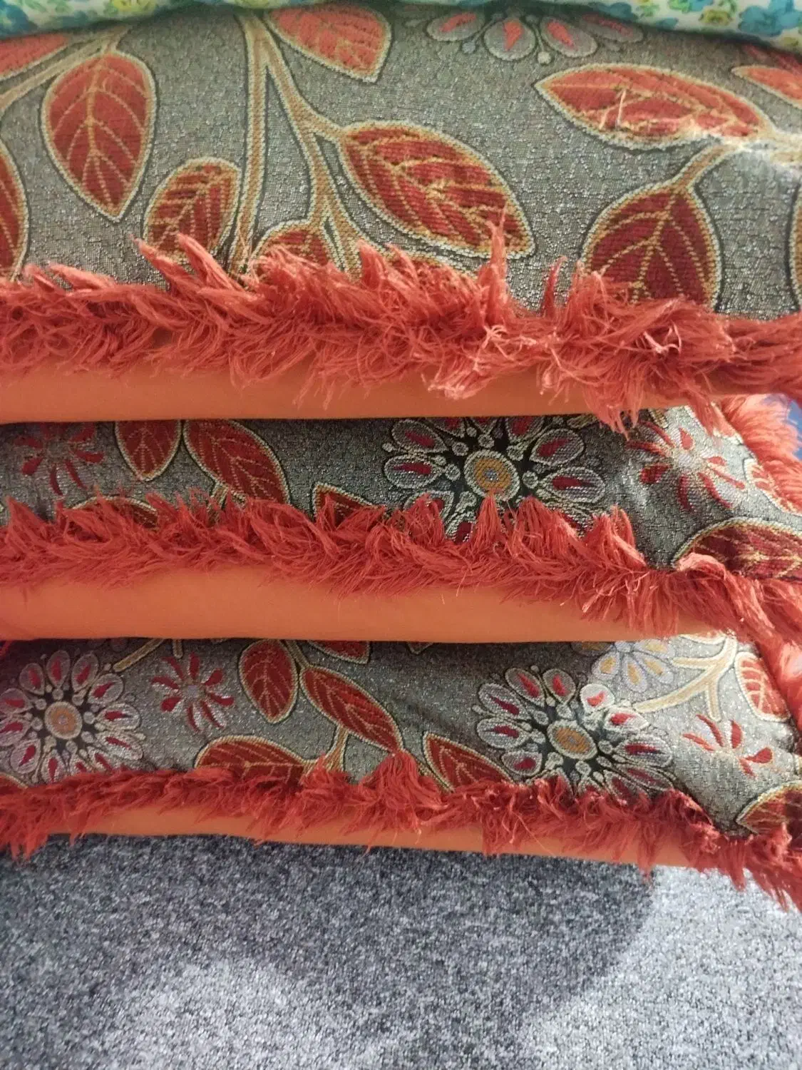 سه عدد پشتی|پشتی|قشم, |دیوار