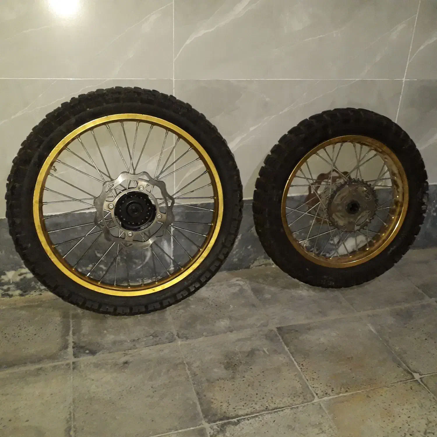 قطعات و لوازم استوک و در حد موتور تریل ۲۰۰ و ۲۵۰|موتورسیکلت|شهریار, شهرک شاهد|دیوار