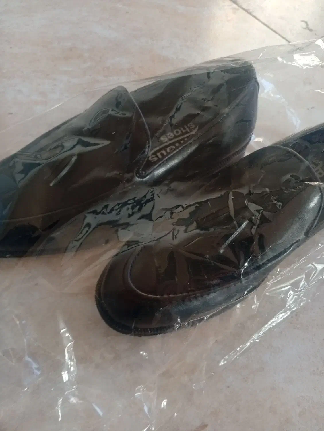 کفش کالج|کیف، کفش، کمربند|بیلوار, |دیوار