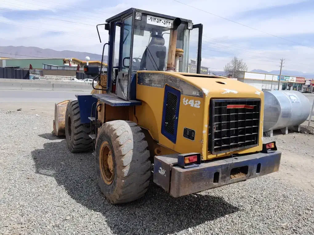 لودر لیوگانگ ۸۴۲وارداتی|خودرو سنگین|کرج, کمال‌شهر|دیوار