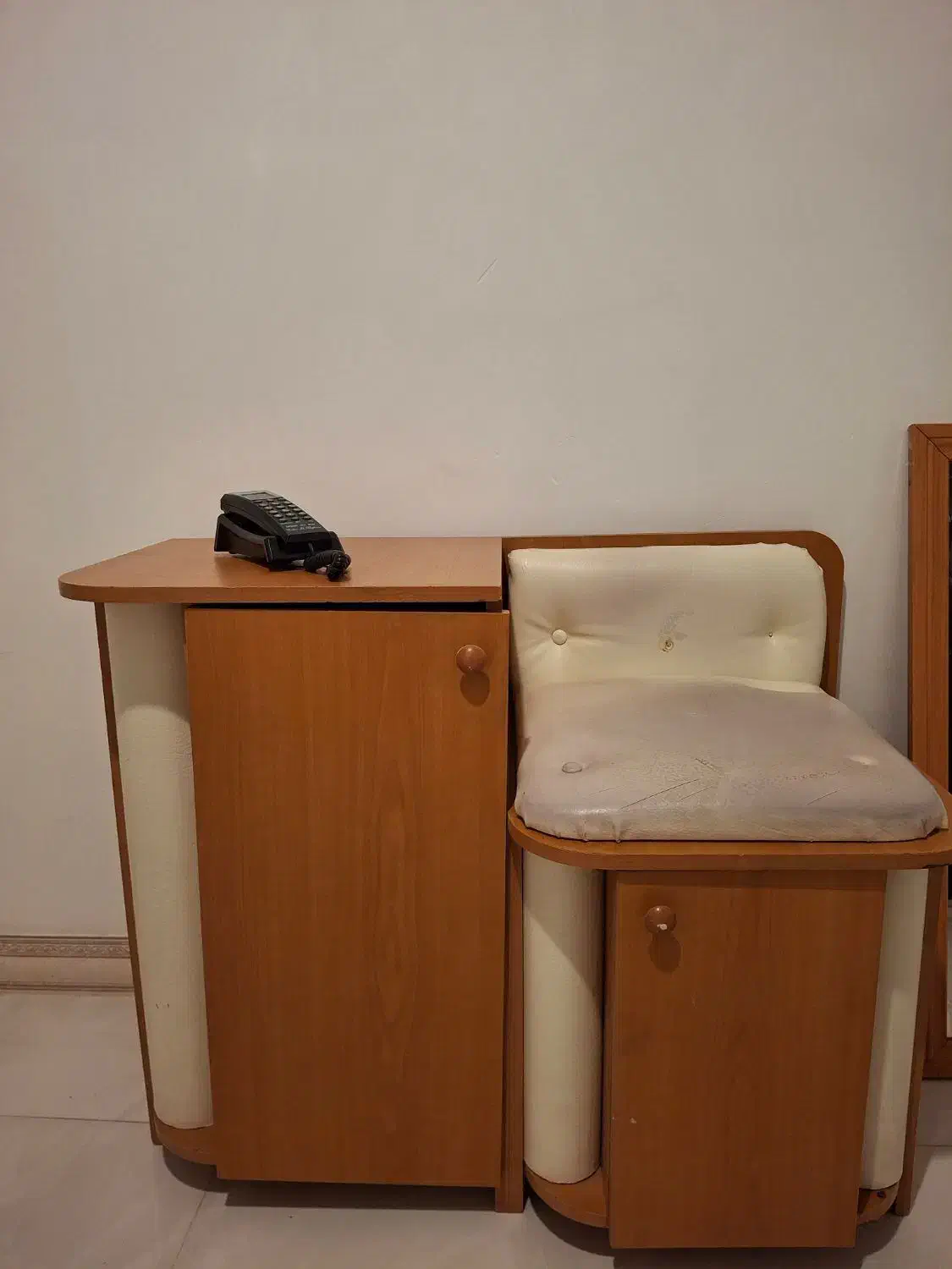 میز تلفن|میز تلفن|زنجان, |دیوار