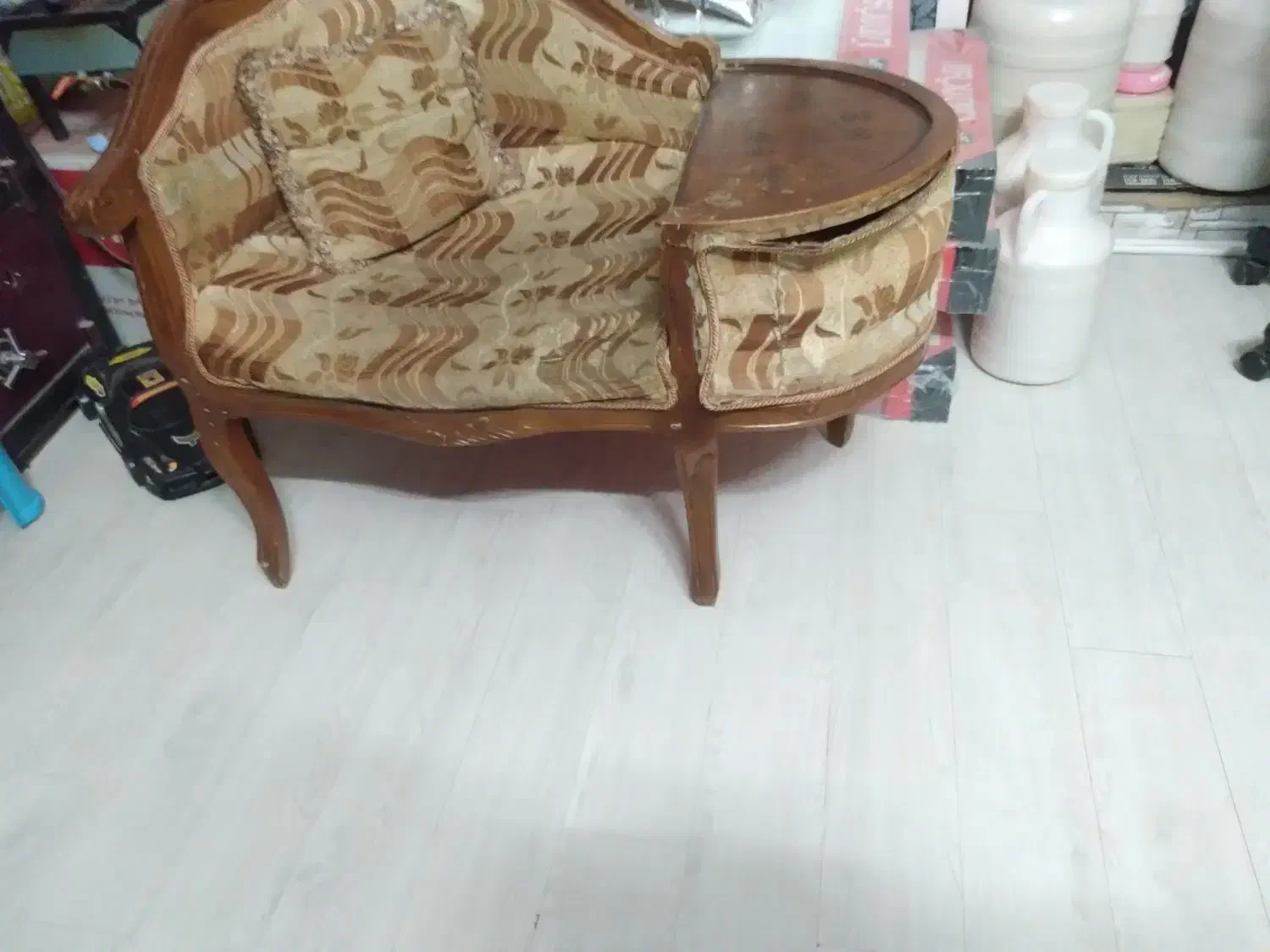 میز تلفن|میز تلفن|زاهدان, |دیوار