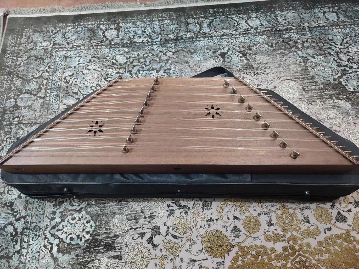 سنتور رضوانی|سازهای سنتی|پیرانشهر, |دیوار