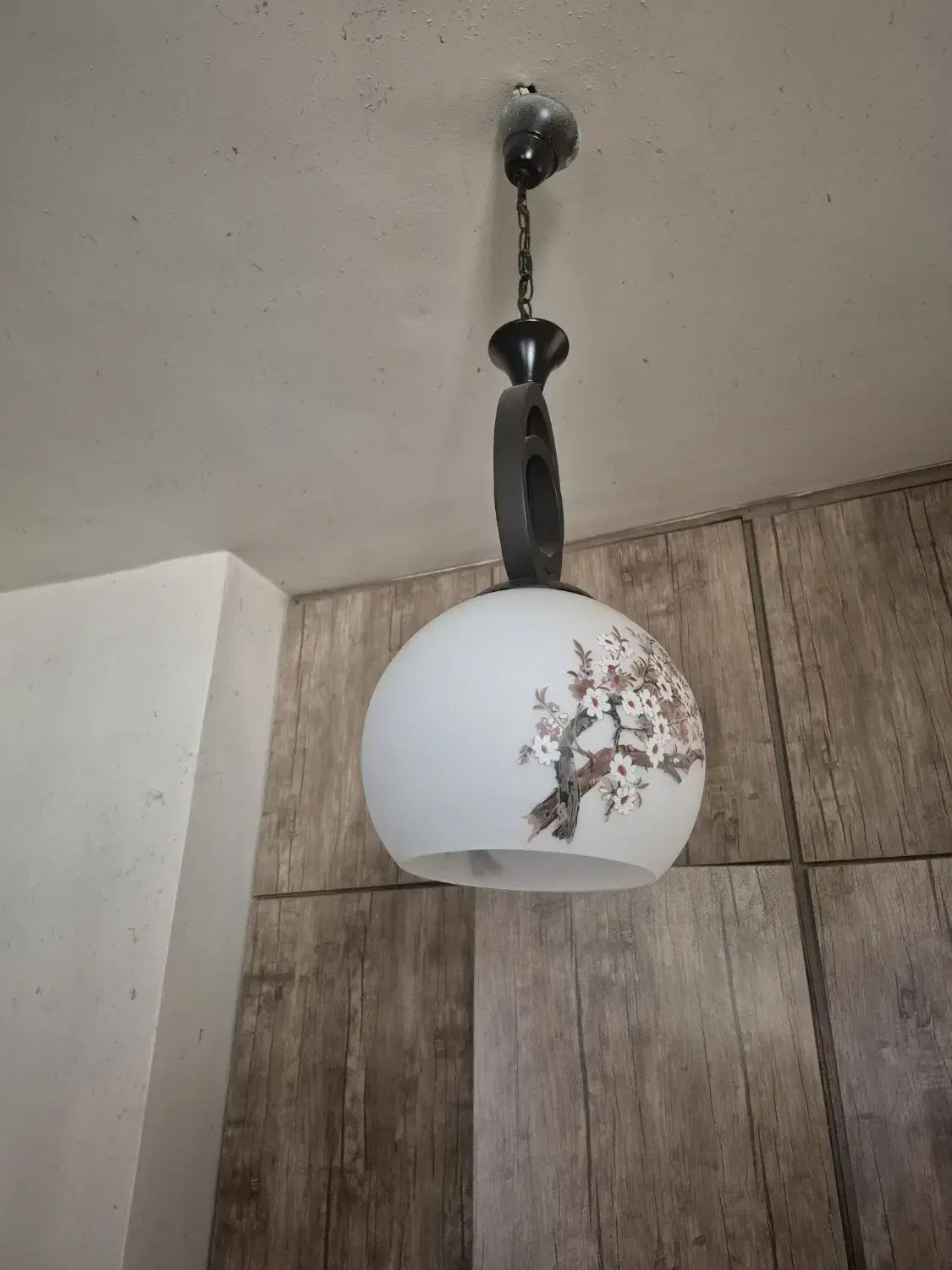 لوستر|لوستر و چراغ آویز|پرند, فاز ۵|دیوار