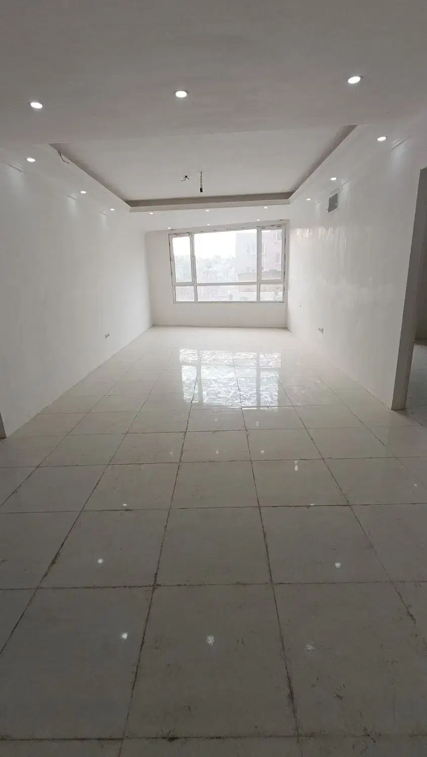 ۹۵ متر ۲ خواب (کلید نخورده رو به نما) بر جمهوری|فروش آپارتمان|قدس, شهرقدس|دیوار