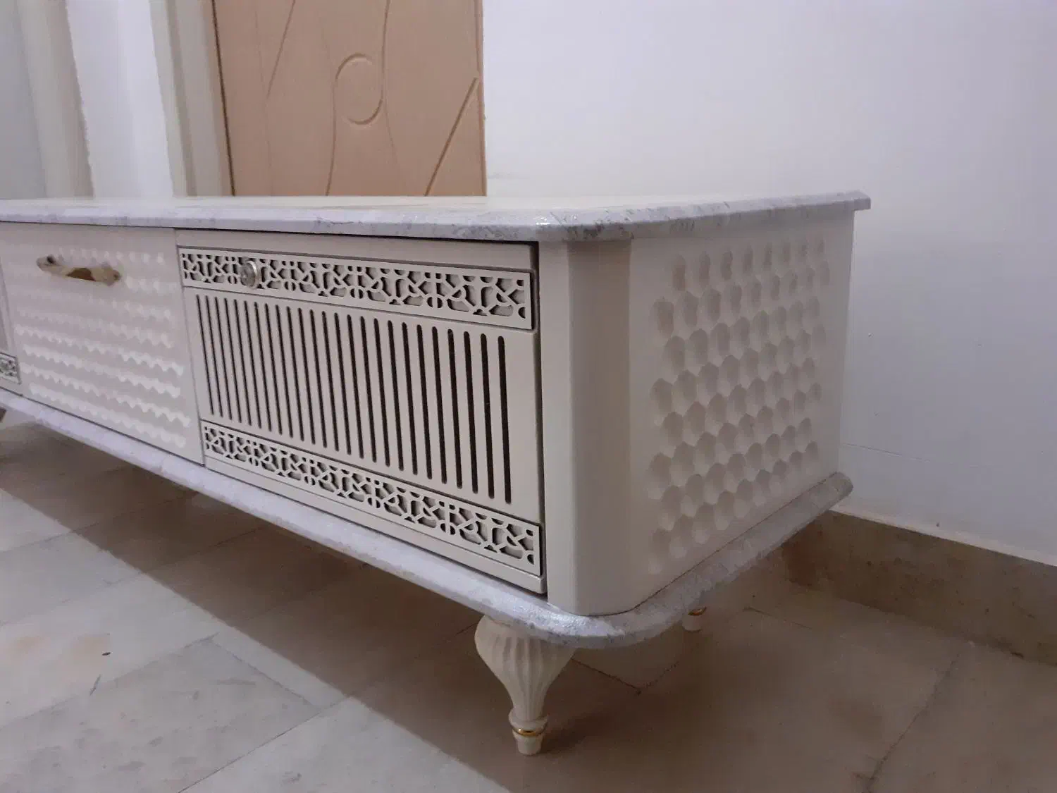 میز تلویزیون، میز اتو،چراغ لاله،کشکول،اینه طرح نقر|میز تلویزیون|تبریز, |دیوار