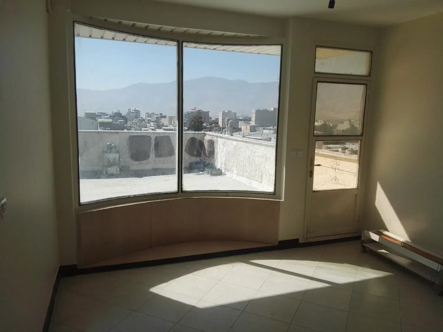 فروش آپارتمان 90 متری کاشانی (چهارراه باغمیری)|فروش آپارتمان|بروجرد, |دیوار