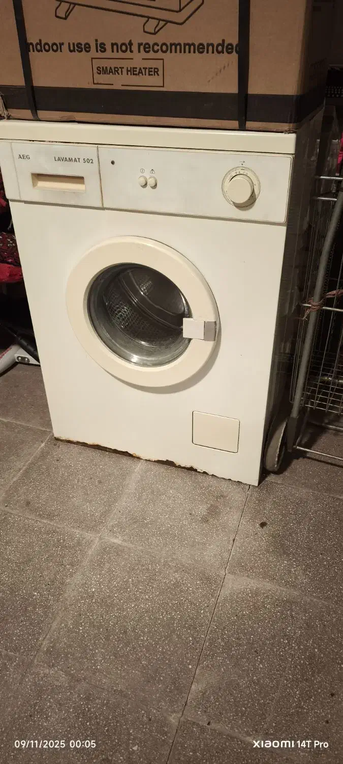 لباسشویی AEG|ماشین لباسشویی و خشک‌کن لباس|میانه, |دیوار