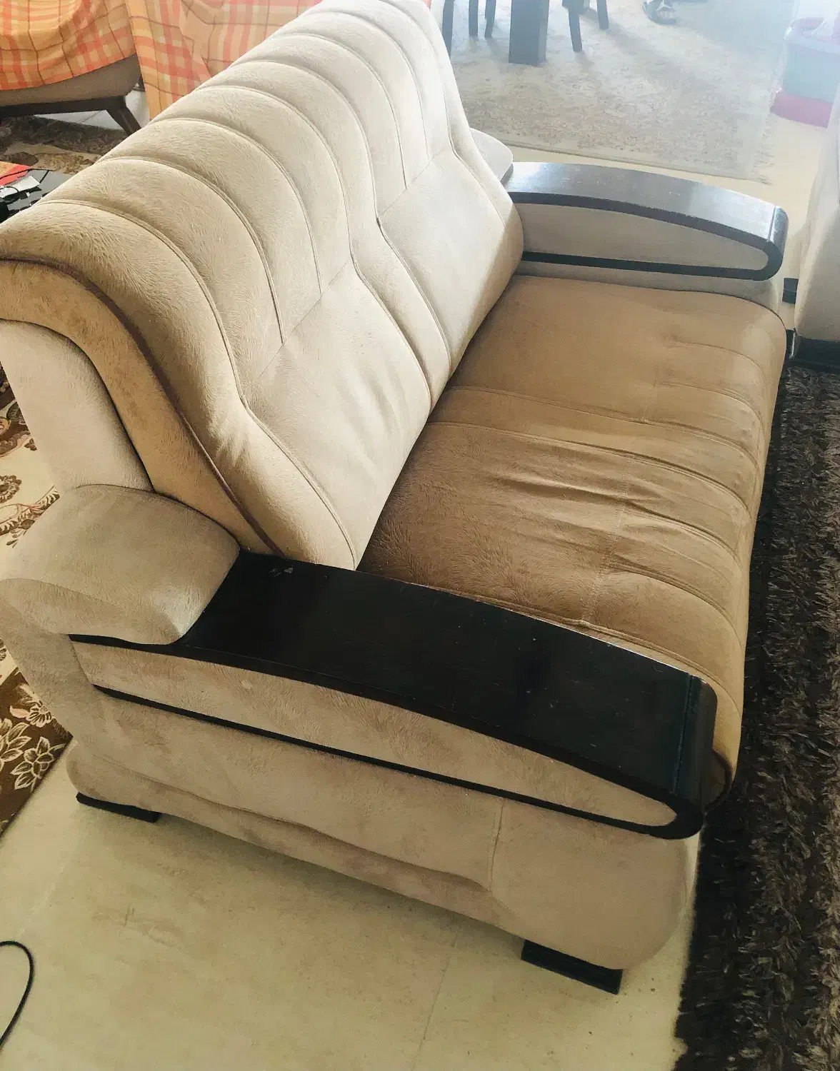 مبل ۴ نفره|مبلمان خانگی و میز عسلی|تهران, شهرک چیتگر|دیوار