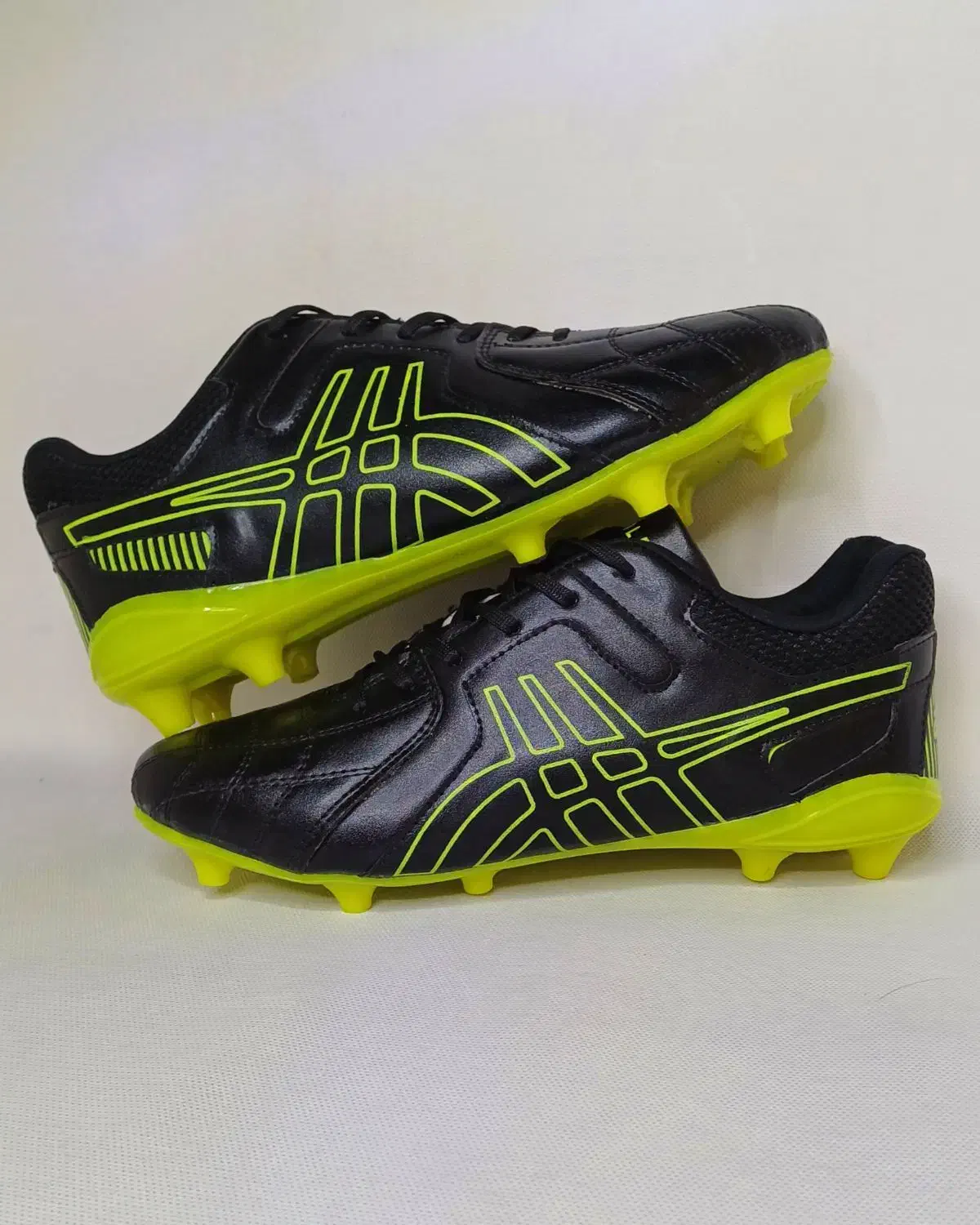 سام اسپرت/ کفش چمن فوتبالی آسیکس تمام چرم ۴۰ تا ۴۵|کیف، کفش، کمربند|مشهد, گلبرگ شمالی|دیوار