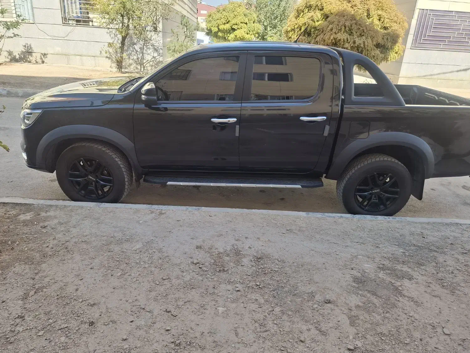 کی ام سی|خودرو سواری و وانت|شیراز, قدوسی غربی|دیوار