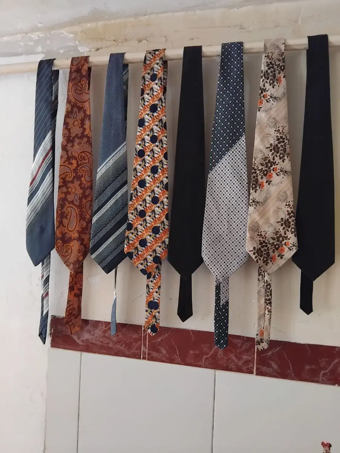 باسلام|لباس|خوی, |دیوار