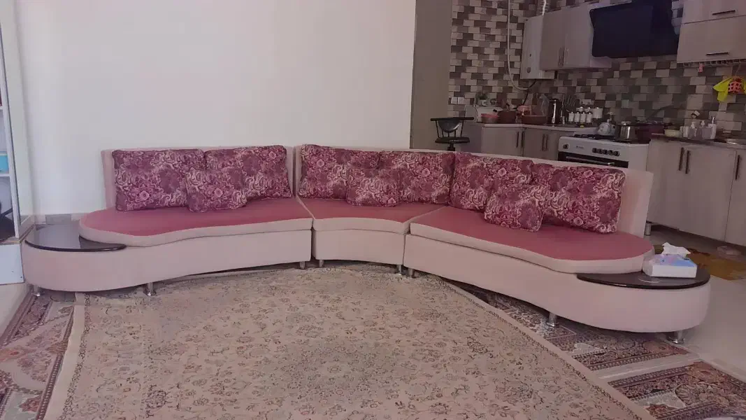 مبل سالم 2 سال استفاده شده|مبلمان خانگی و میز عسلی|شیراز, شهرک مهدی‌آباد|دیوار