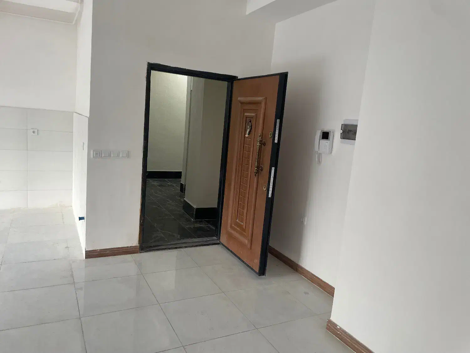 آپارتمان نوساز ۱۱۰ منری (زیر قیمت)|فروش آپارتمان|سیاهکل, |دیوار