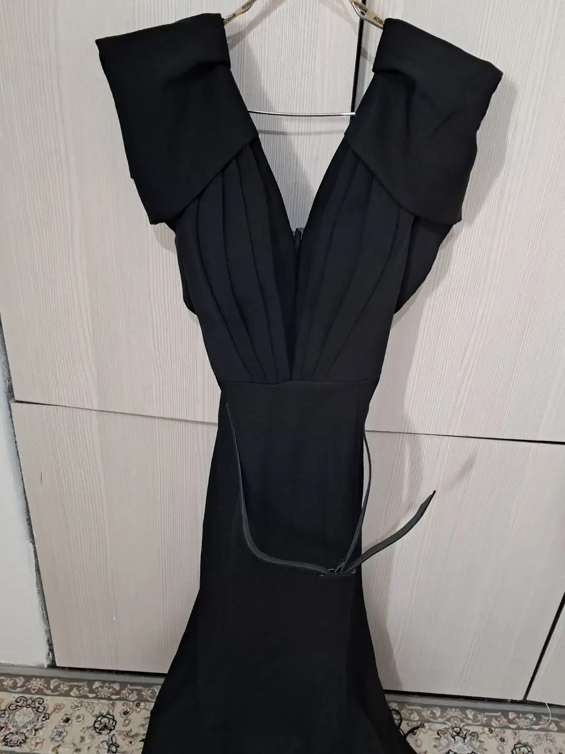 لباس مجلسی|لباس|طرقبه, |دیوار