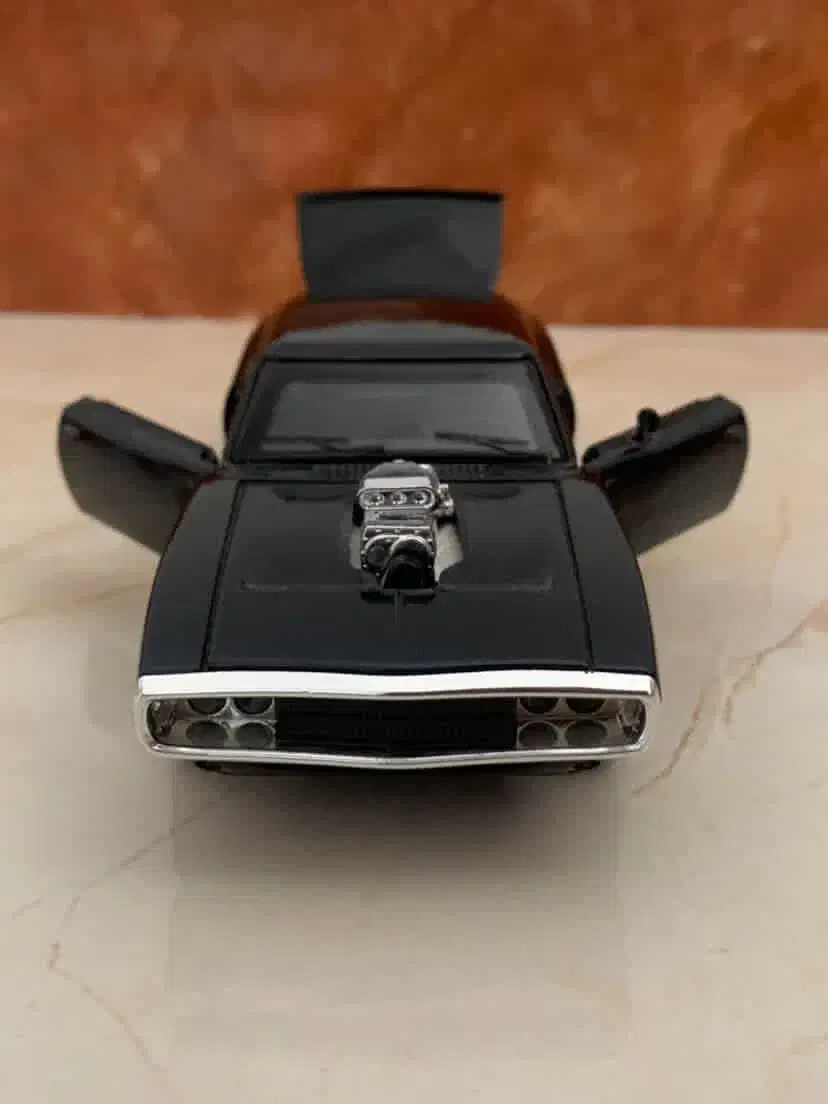 ماکت ماشین فلزی|کلکسیون و سرگرمی|مهاباد (آذربایجان غربی), |دیوار